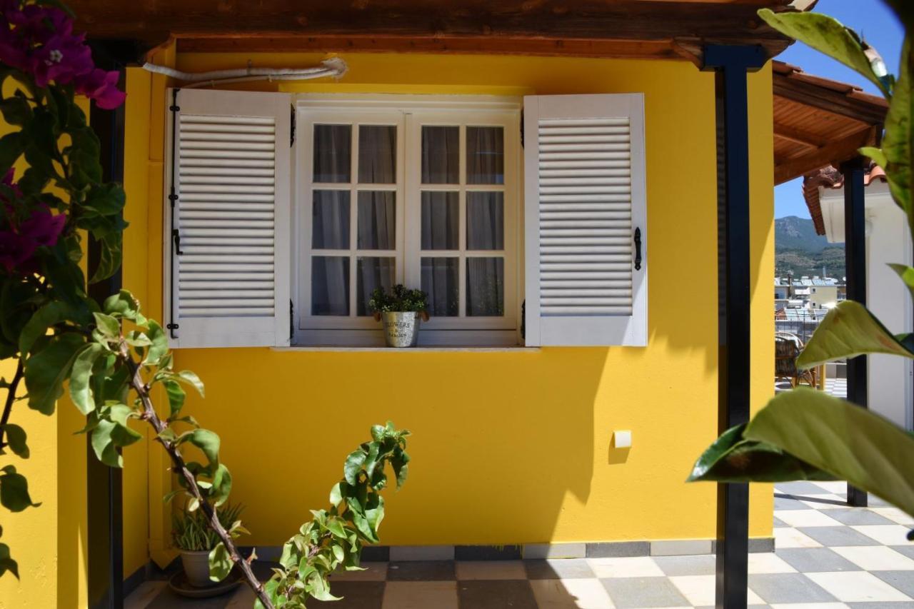 The Yellow Art Home Kalamáta Eksteriør bilde