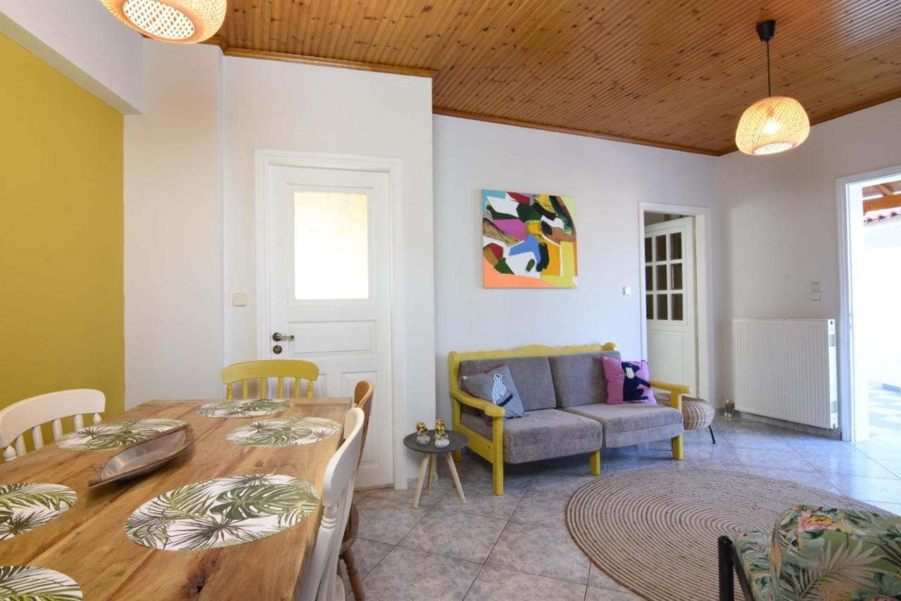 The Yellow Art Home Kalamáta Eksteriør bilde